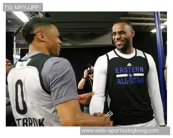 阿足协主席塔皮亚社媒晒梅西德保罗合影时尚穿搭引关注